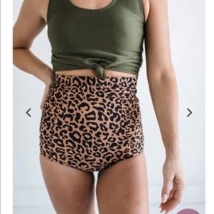 Jungle cat high waisted bottoms